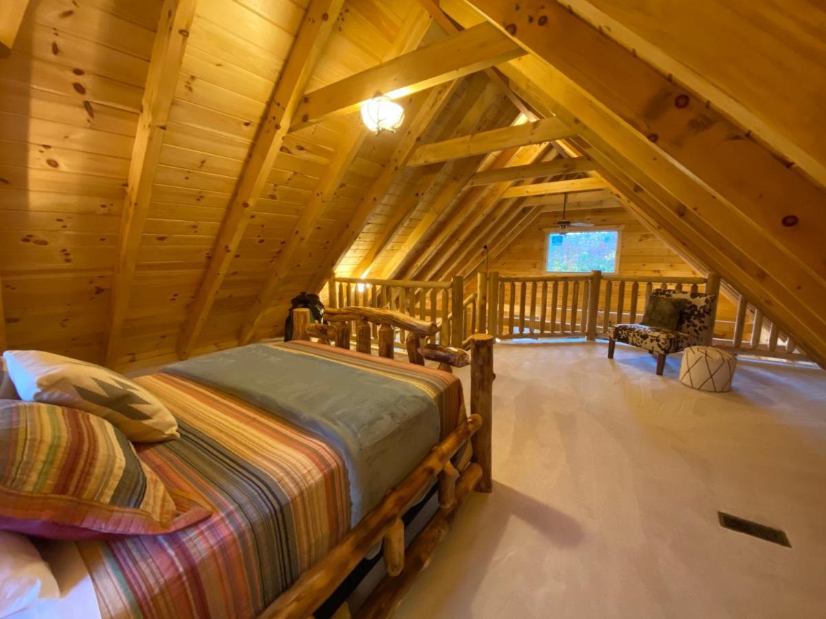 Pine Creek Cabins & Camping Resort South Bloomingville 외부 사진