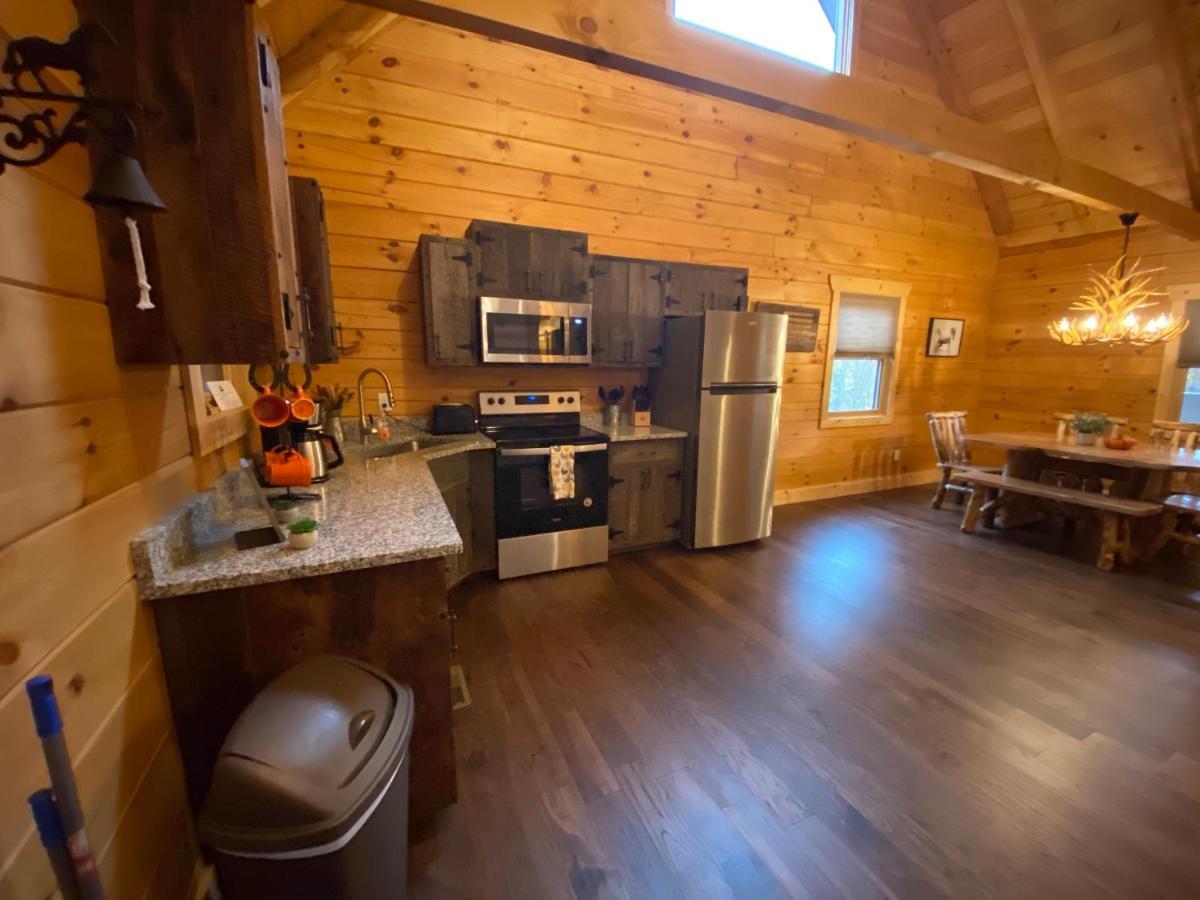 Pine Creek Cabins & Camping Resort South Bloomingville 외부 사진