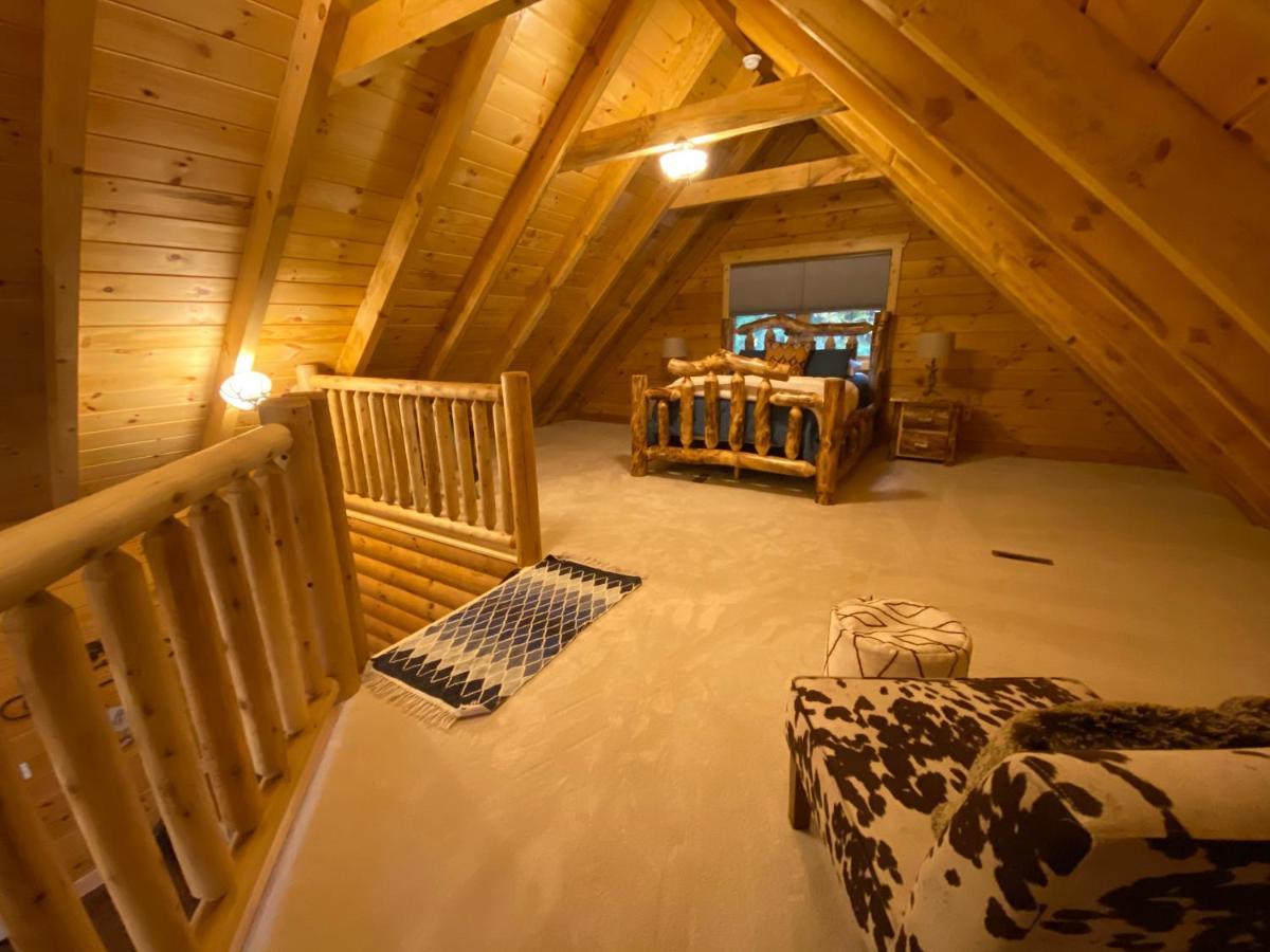Pine Creek Cabins & Camping Resort South Bloomingville 외부 사진