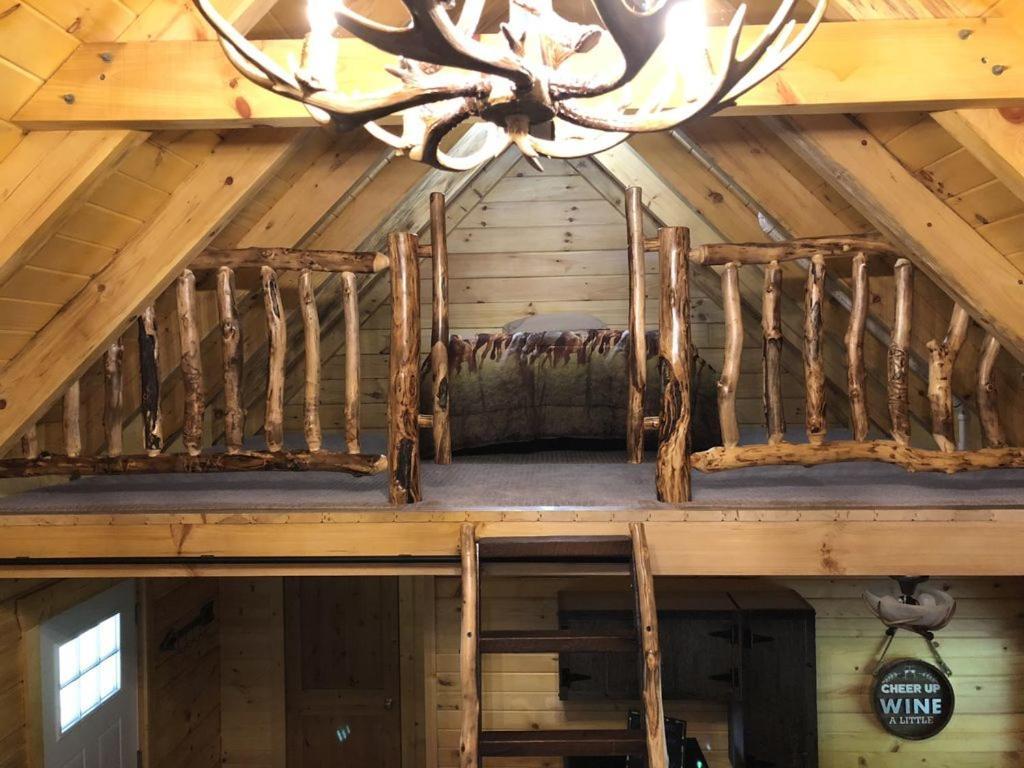 Pine Creek Cabins & Camping Resort South Bloomingville 외부 사진