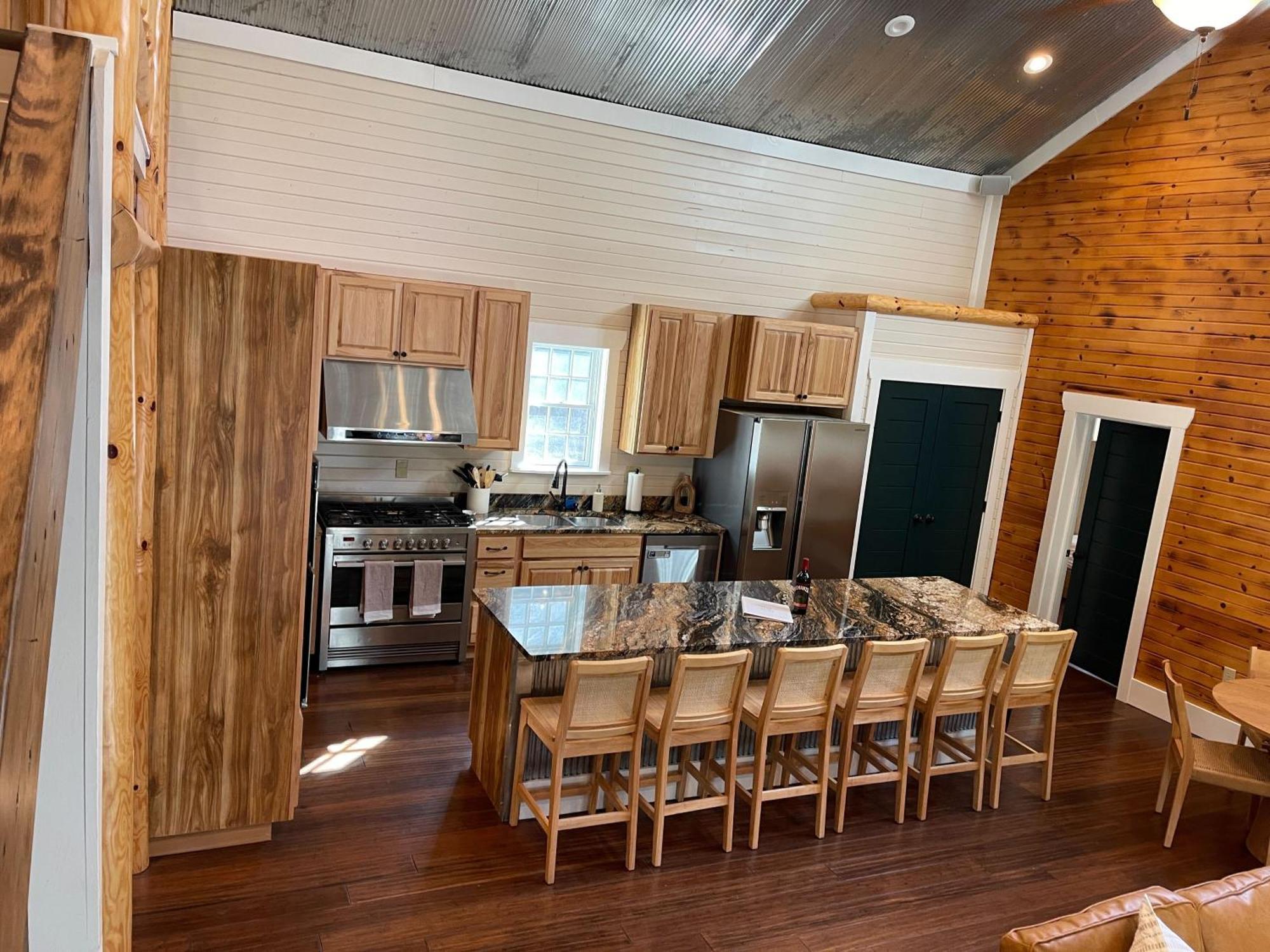 Pine Creek Cabins & Camping Resort South Bloomingville 외부 사진